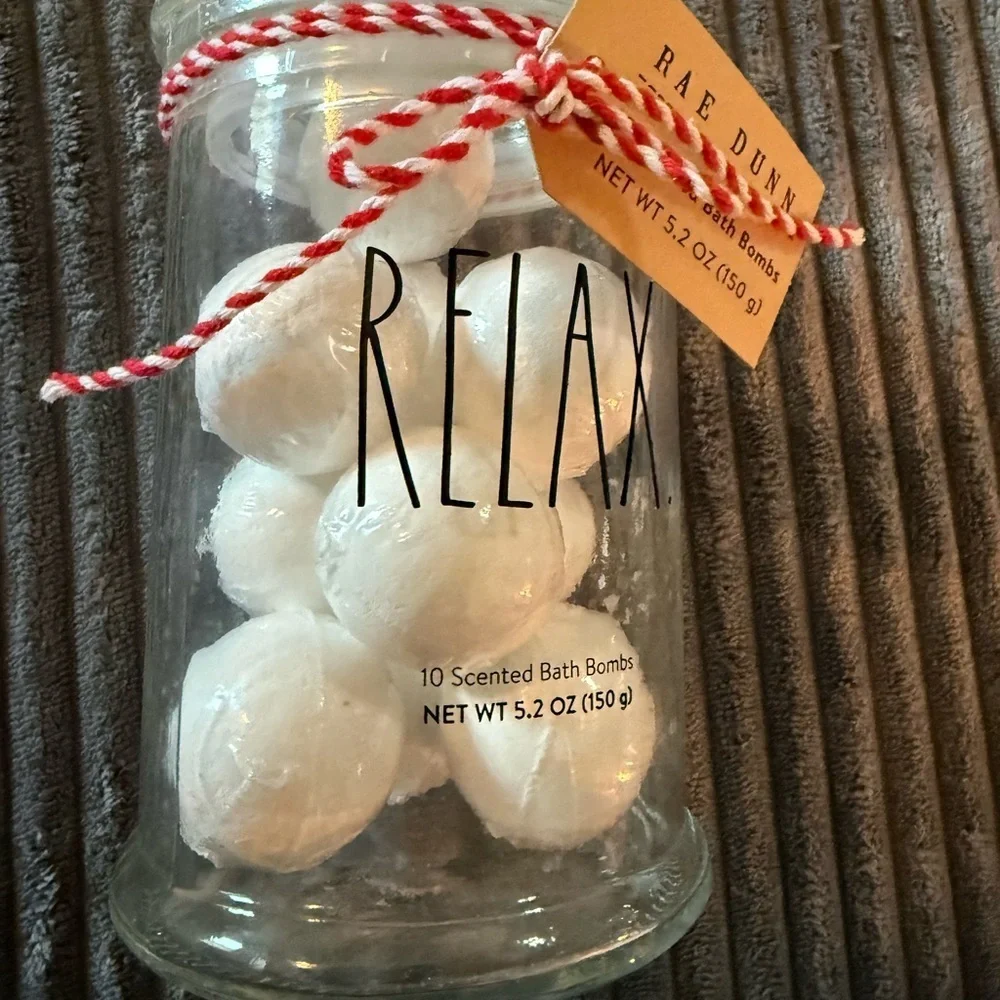 Rae Dunn White Relax Bath Bombs